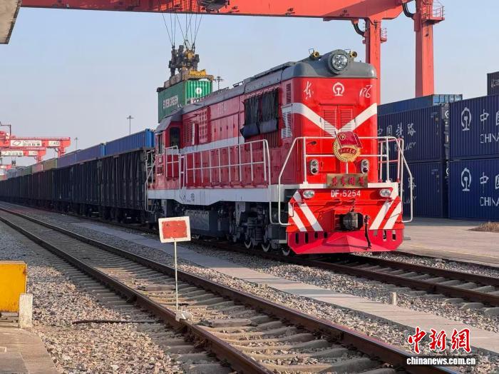 中欧班列（武汉）单日开行量强势攀升