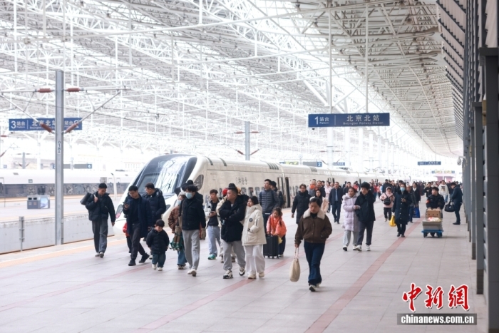 3月13日,旅客在北京北站出行。当日,2026年中国铁路春运将正式结束。中新社记者 贾天勇 摄 3月13日,旅客在北京北站出行。当日,2026年中国铁路春运将正式结束。中新社记者 贾天勇 摄