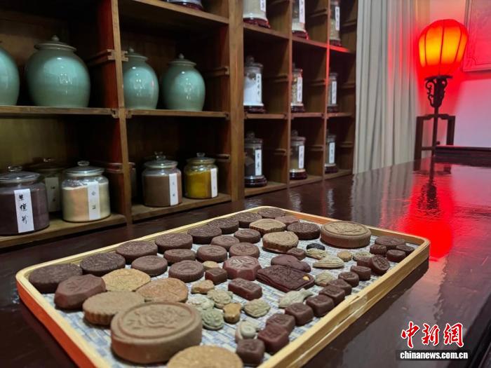 一缕草木香，千年文化脉：红楼药