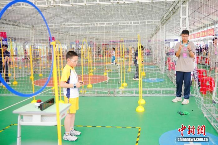 逾5000支队伍在全国青少年无人机大赛广东省赛上“比武”