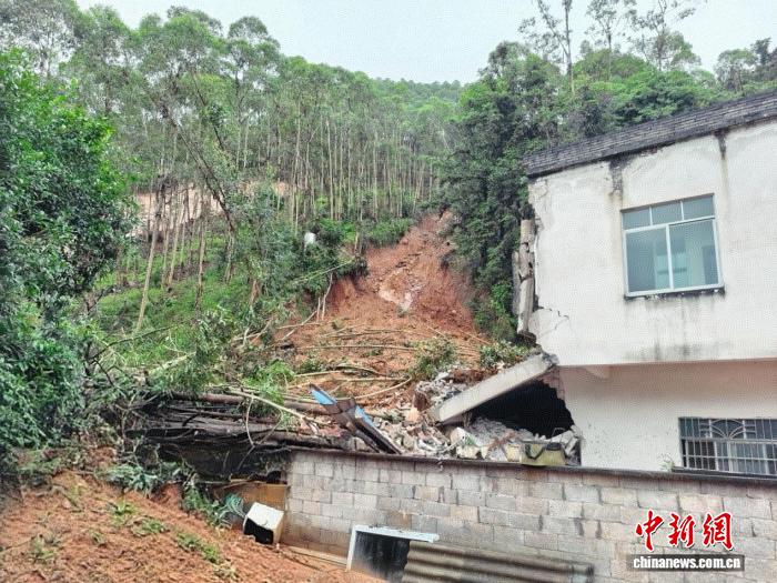 广西贺州成功避让一起山体滑坡灾害