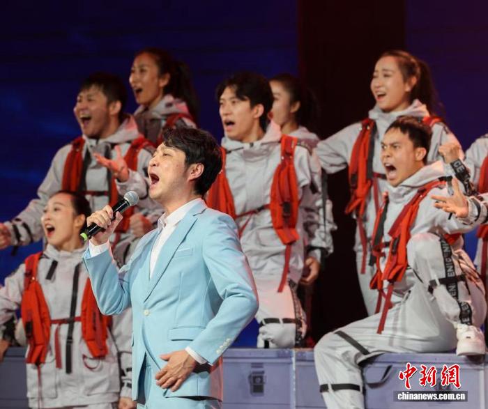 中华全国总工会文工团在宁夏慰问演出 10场文艺巡演礼赞劳动者