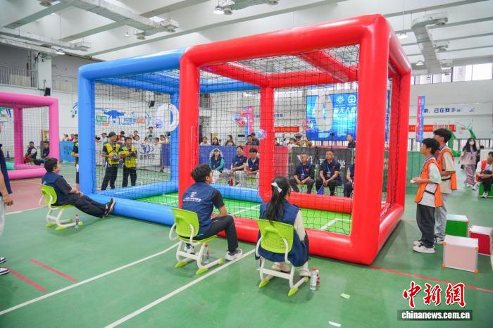 首届河南省无人机足球联赛开赛 526名青少年角逐“低空”赛场