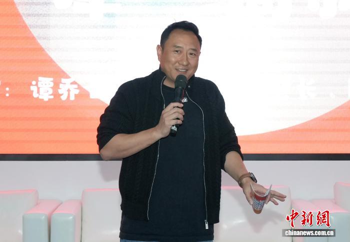 从“谭警官”到“谭sir”：一位“交警网红”的变与不变