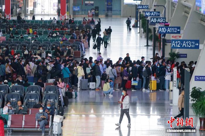 青海西宁直达北京北动车自1月26日起运行