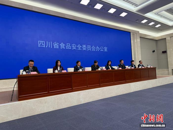 四川全省中小学校均已建立校园膳食监督家长委员会