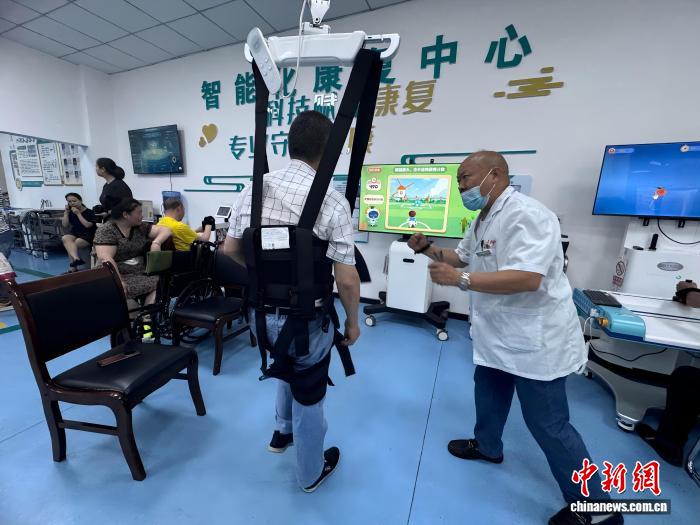 看病从“往上跑”到“家门口”：四川自贡医共体建设观察