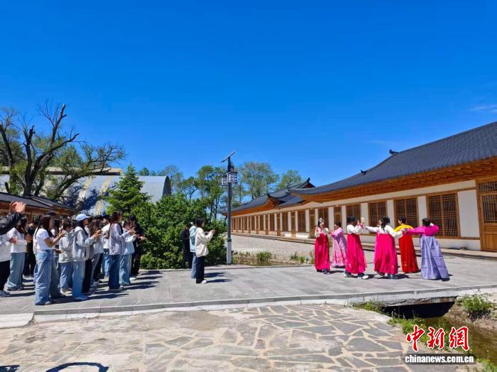 从乡土资源到研学商品 牡丹江师范学院校地协同唤醒传统村落生命