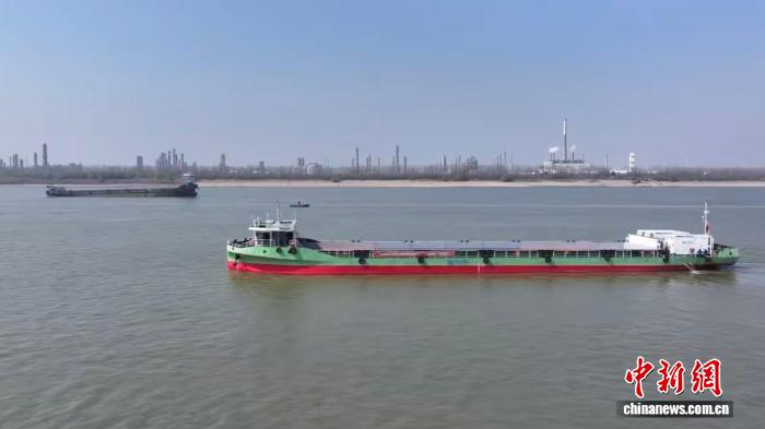 长江中上游首支零碳运输船队在湖