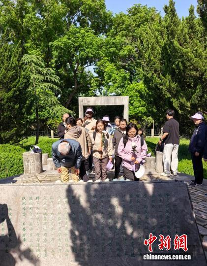 南京组织开展抗战遗迹走读寻访活