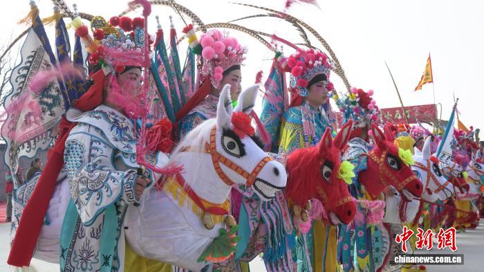 （新春见闻）安徽昝村小马灯“娃娃队”闹新春