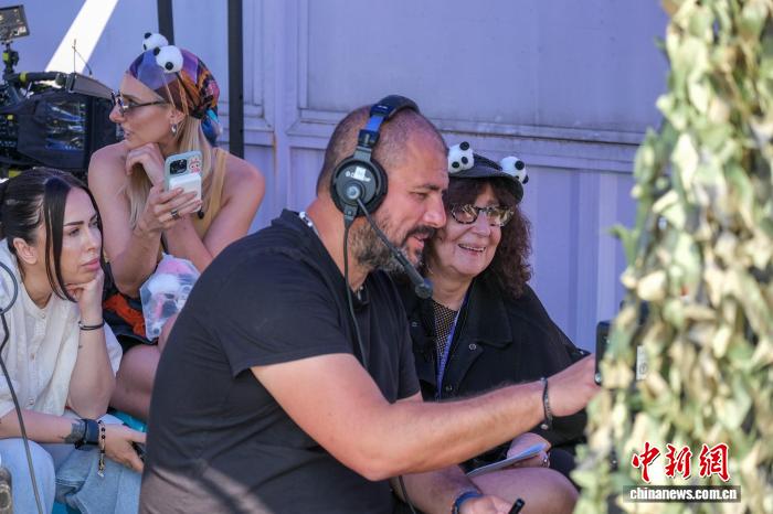 欧洲知名纪实真人秀成都行：从“喜爱大熊猫”到“学会生活”