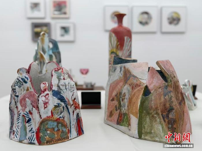 “表象之下的幻境”张丹陶瓷艺术作品展在京启幕