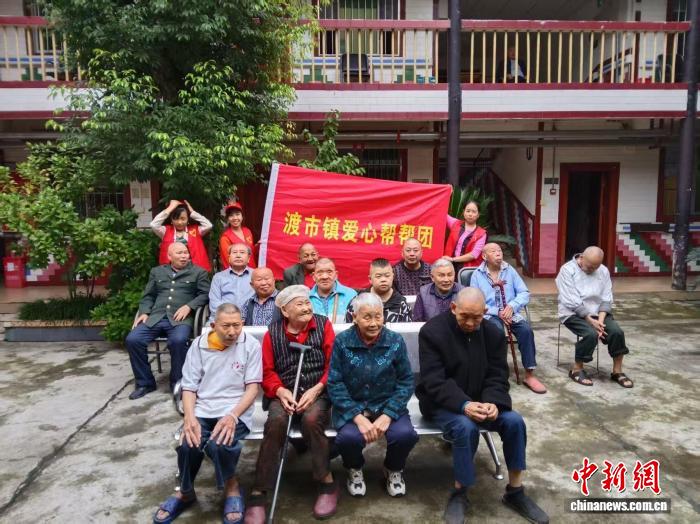 四川大巴山“爱心帮帮团”：用“微力量”汇聚“大温暖”