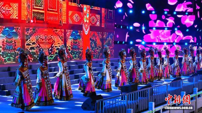 “世界唐卡艺术之都”青海同仁开