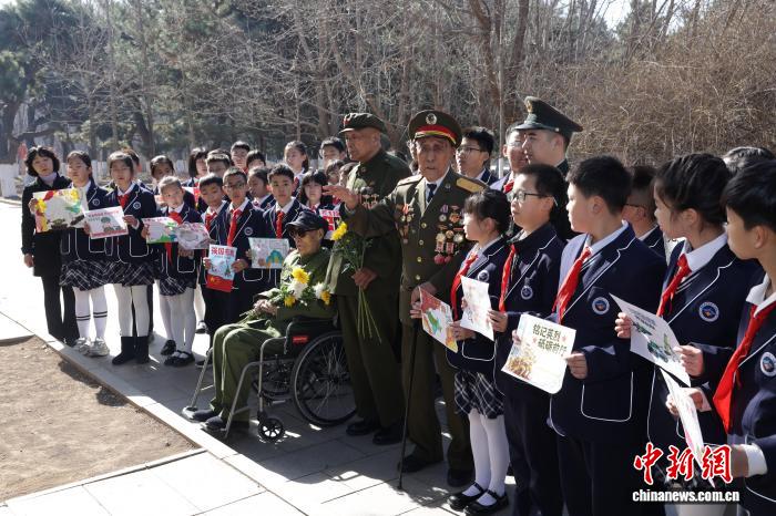 沈阳举行“铸魂2026·清明祭英烈”活动
