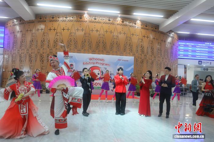 “马上有福”城市快闪“潮”动雅加达