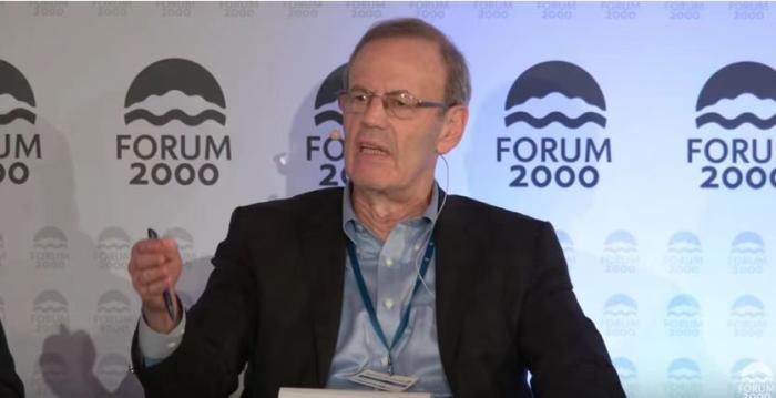 在涉藏问题上挑衅中国，谁给捷克