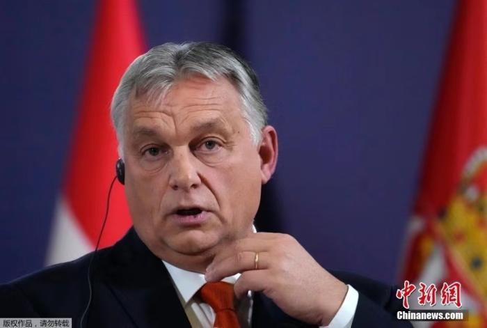 匈牙利迎变局，欧尔班16年强人执政生涯画下句点