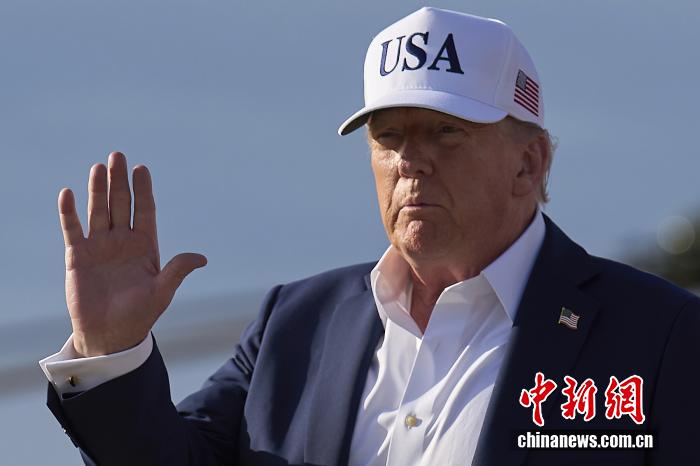 态度转变？特朗普称同佩特罗通话是“巨大荣幸”