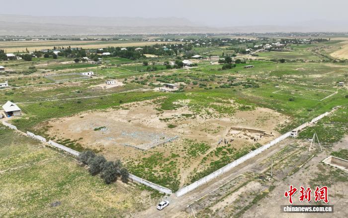 中乌联合考古首次揭露班迪汉绿洲三千年前城址布局营建“奥秘”