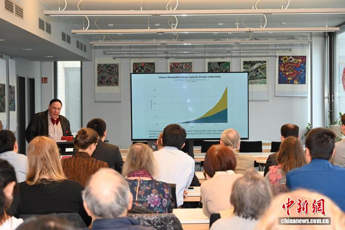 美国作家哈维·佐丁：需从更广阔的历史与全球视野理解中国