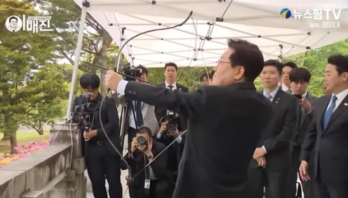 李在明纪念抗倭名将李舜臣