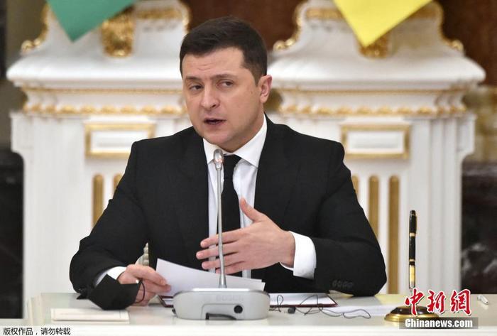 乌外长：泽连斯基愿与普京会晤 以解决领土等敏感问题