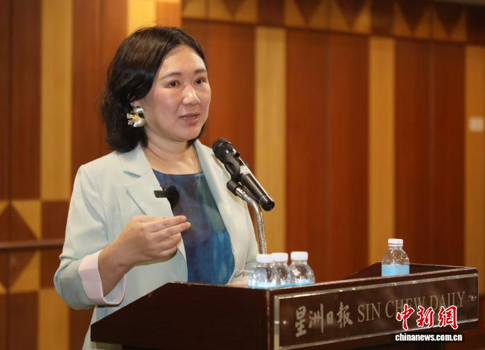 曹文轩、蒋胜男做客马来西亚 畅谈中马故事的未来